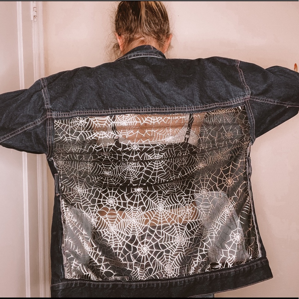 SPIDERWEBS LACE 🕸 DIY Denim Jacket